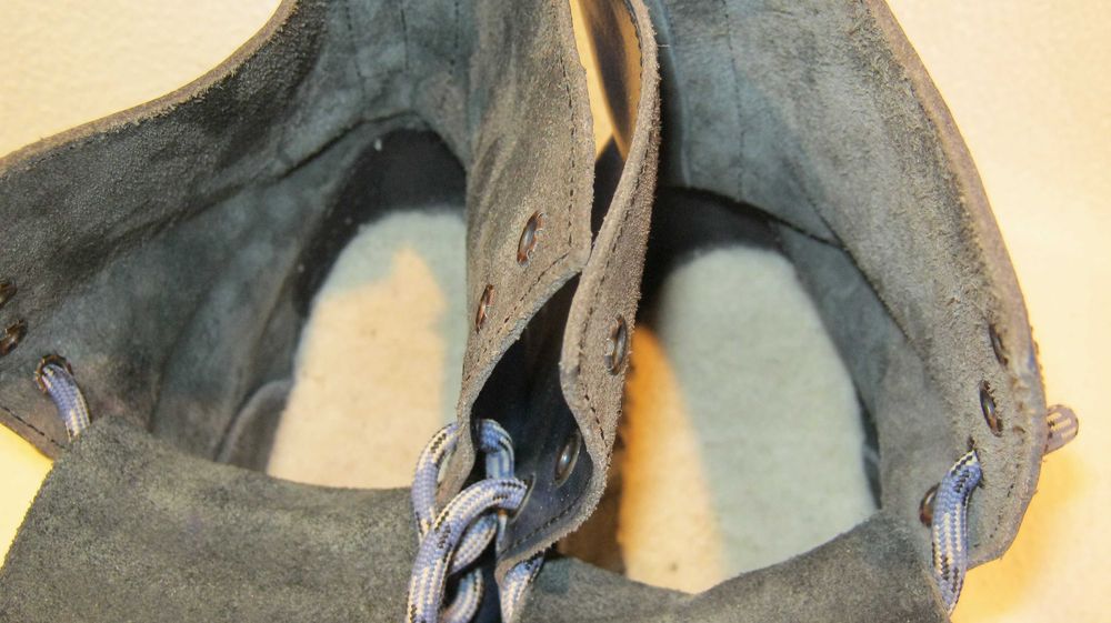 Ghete dama,piele,Nr 38 sau 23,5cm.Noi.