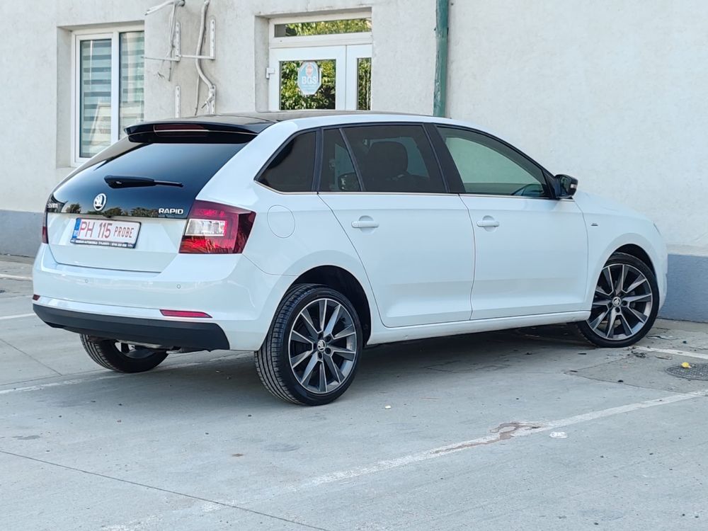 Skoda Rapid spaceback / Dsg / bixenon / Led / panoramic