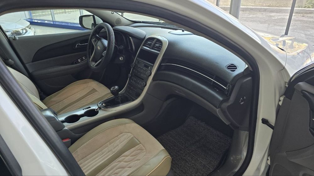 Chevrolet Malibu 1 sotiladi