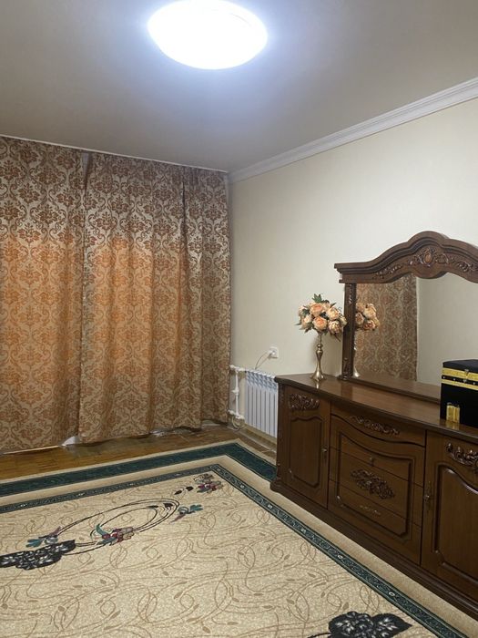 Продается квартира Юнусабад 19 квпртал 4 комнатная