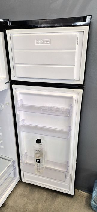 Frigider Vortex 2 usi 206 litrii 143 cm