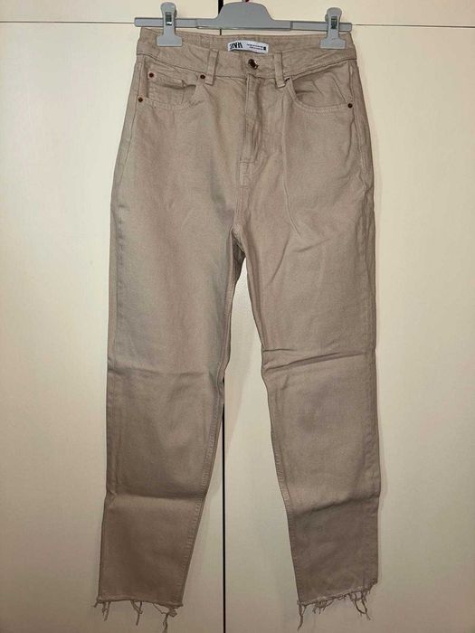 Blugi Zara mom fit noi, fara eticheta