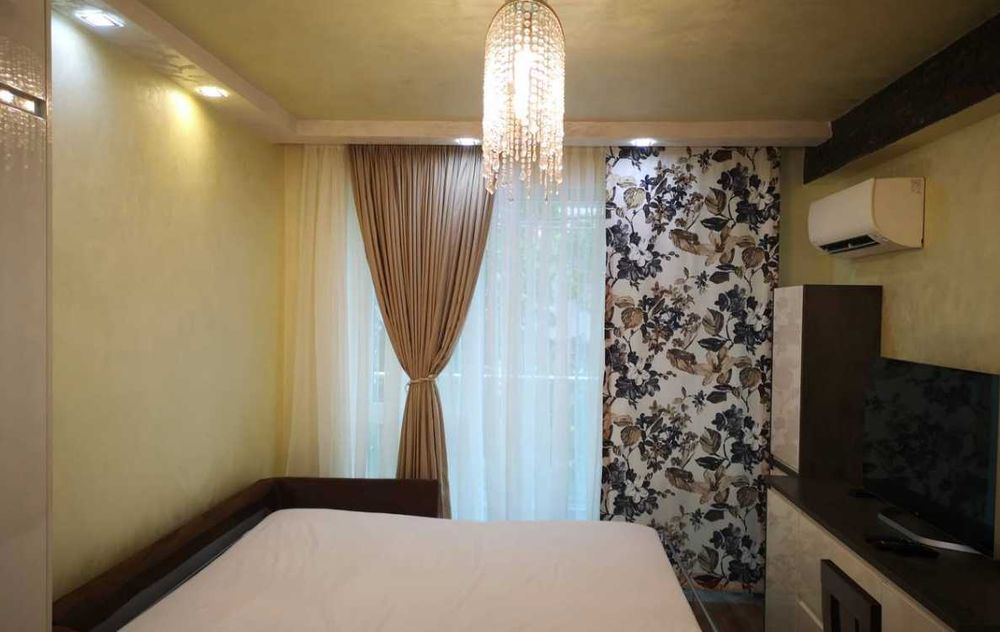 Дава се под наем Двустаен апартамент в Бургас, Център - 53 кв.м за 229.5 € - Снимка #5