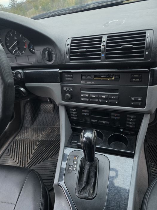 Бмв е39 520i Автомат  НА ЧАСТИ