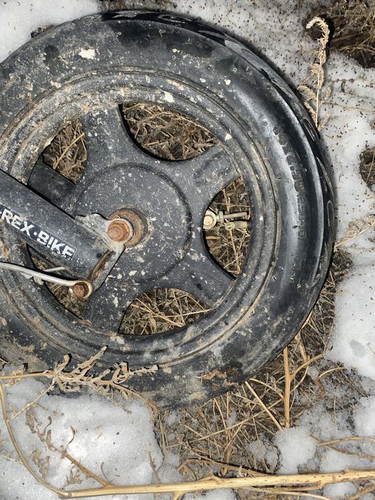 продам колесо на электо скутер