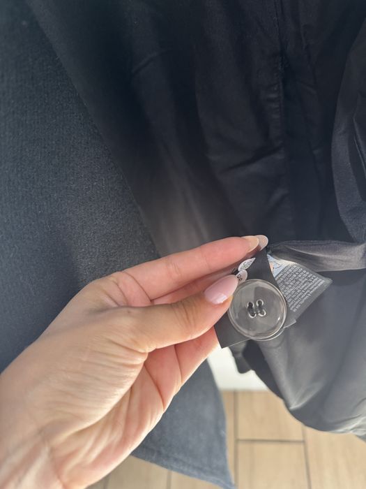 Ново палто H&M xs размер с етикет