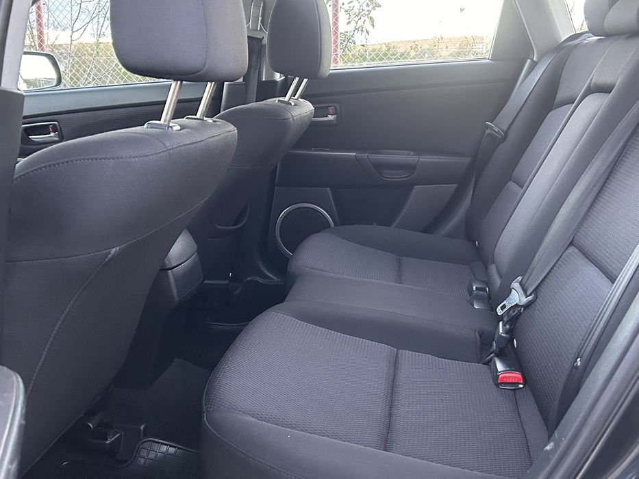 Vand Mazda 3 1.6 benzina