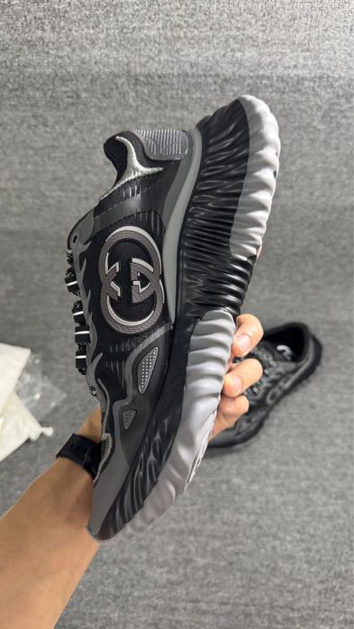 Adidasi sneakers Gucci