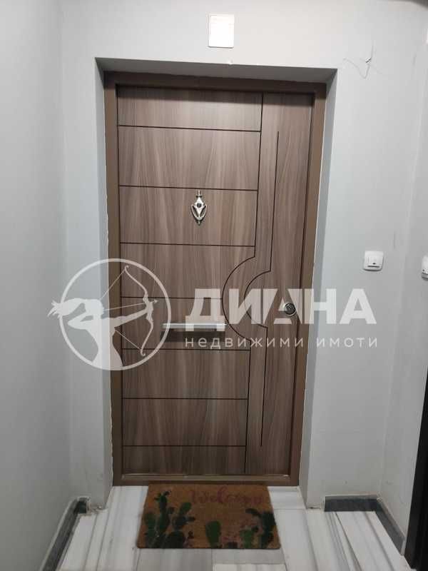 Двустаен, напълно обзаведен монолит, зад МЦ Fihealth, Гагарин