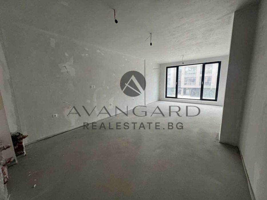 Продава се Тристаен апартамент в Пловдив, Христо Смирненски - 121 кв.м за 1480 €/кв.м - Снимка #1