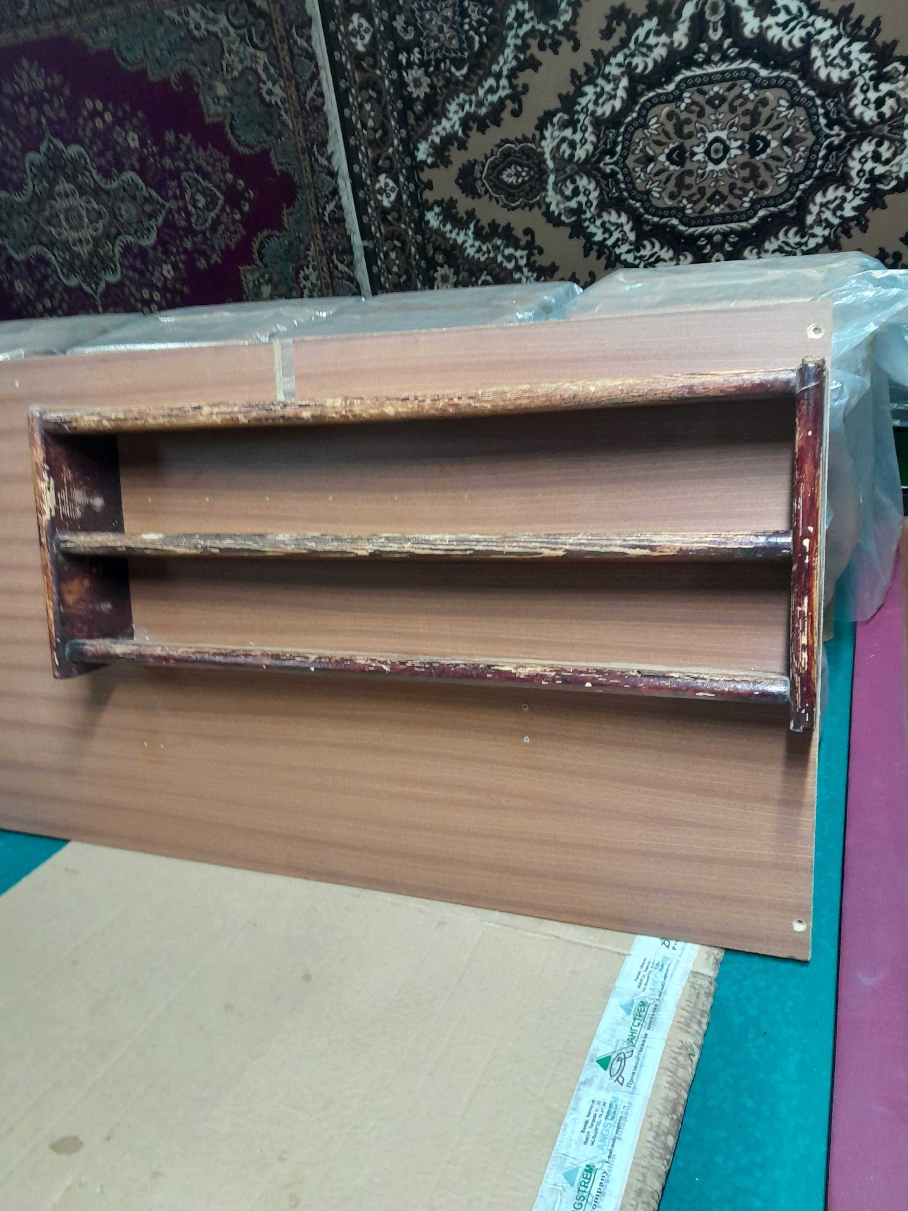 продам бильярдную полку и кий