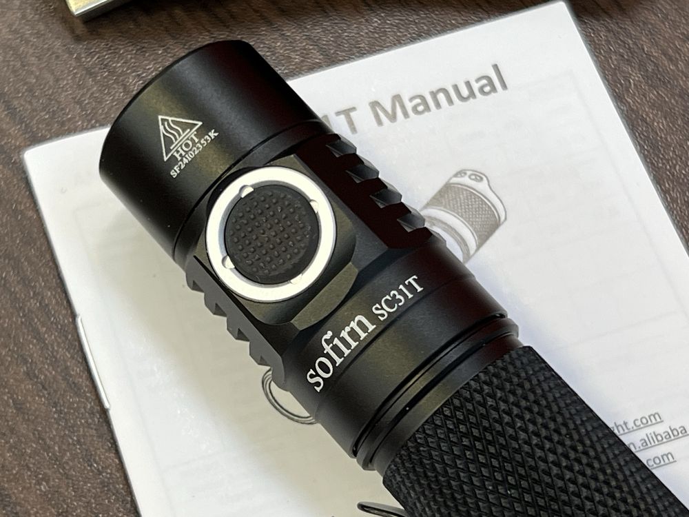 Sofirn SC31T мощен тактически фенер
