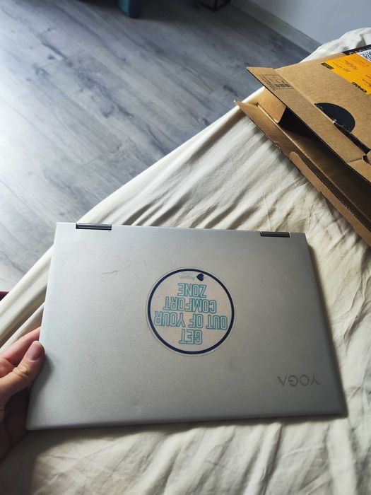 Laptop Lenovo Yoga 730