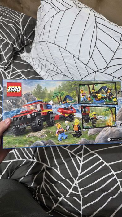 LEGO  City - Camion 4x4 si barca de pompieri 60412