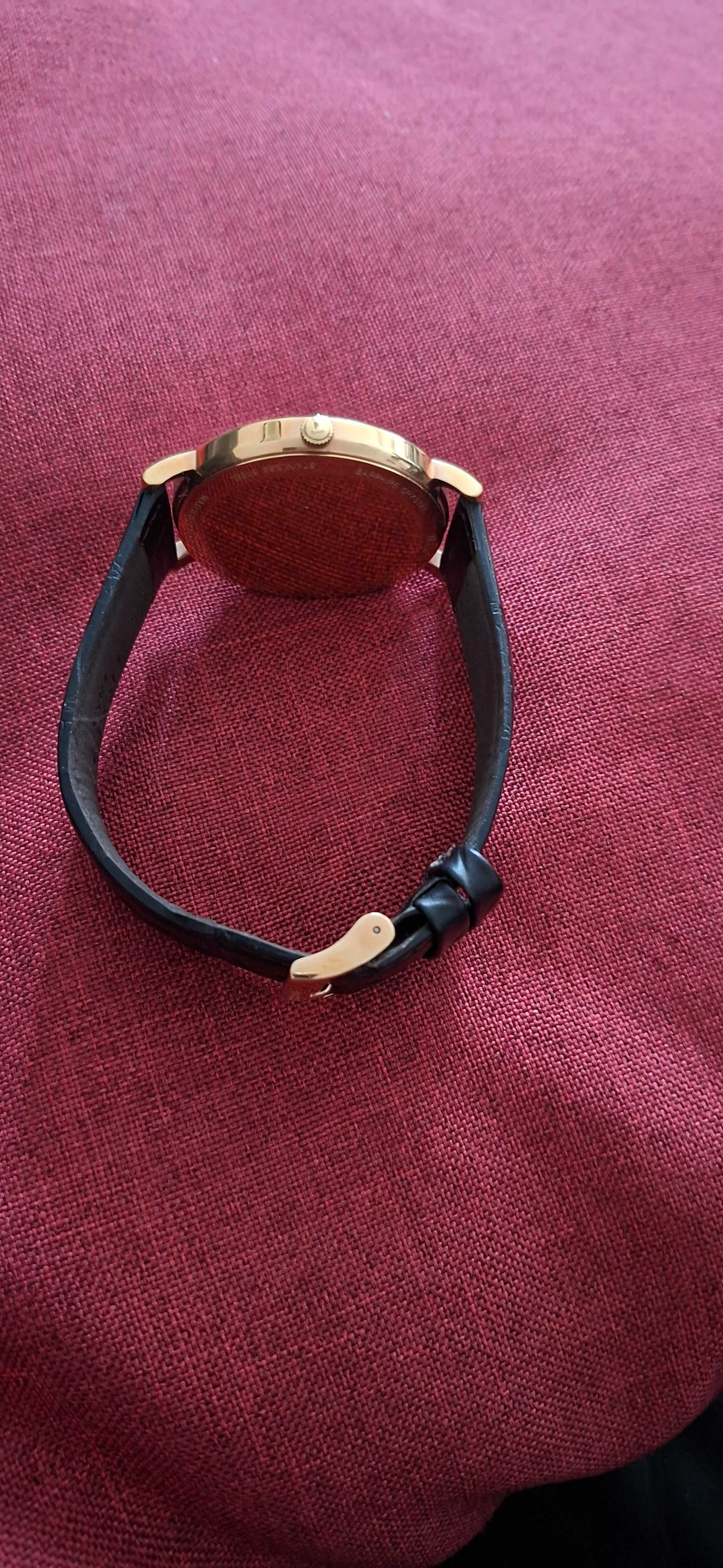 Продавам нов часовник Tissot