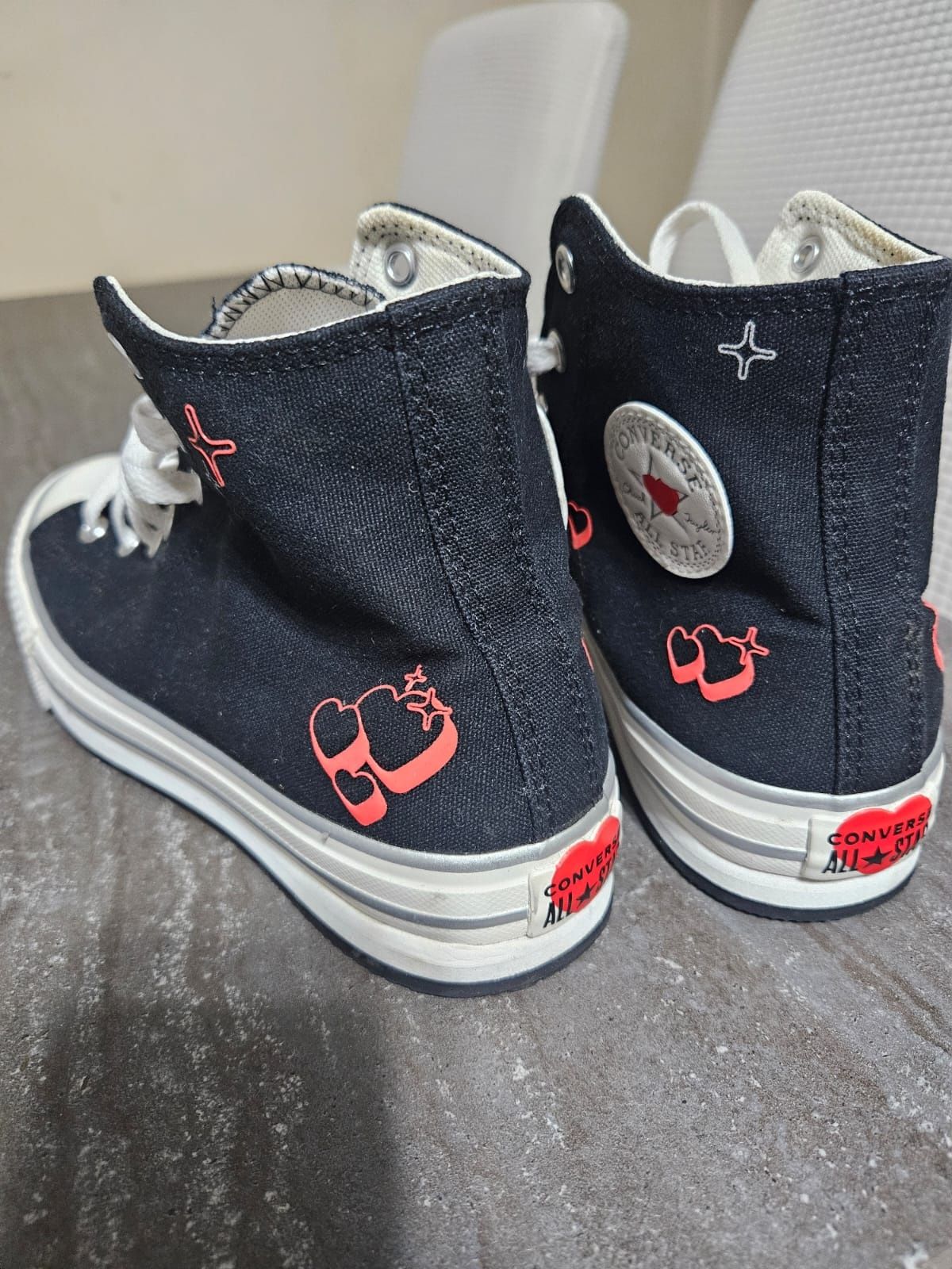 Converse Chuck Taylor All Star Y2K Heart