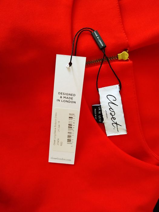 Красное платье, Closet London