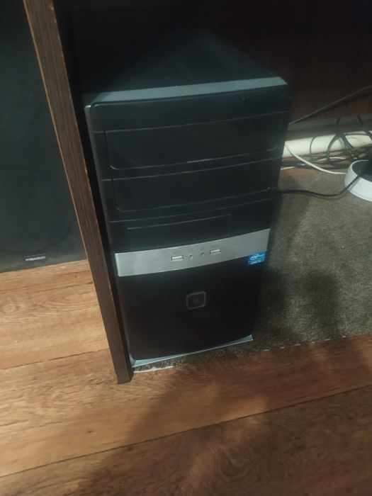 Продаю системный блок в хорошем состоянии.