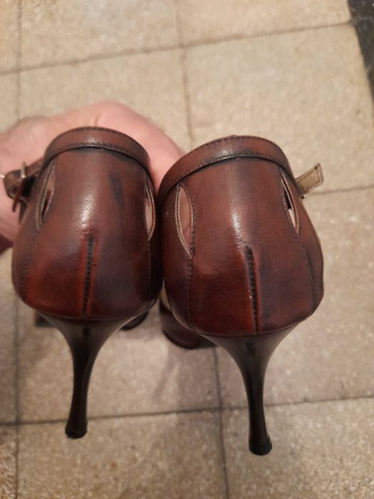 Vand pantofi dama din piele