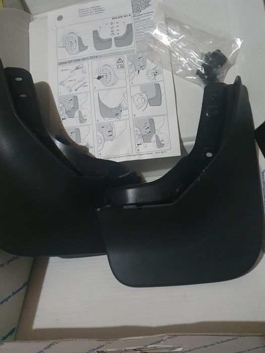 Бризговик новый от фольксваген джетта рестаилинг