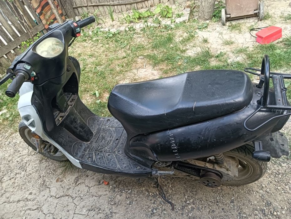 Vând urgent scuter chinezesc 49cc
