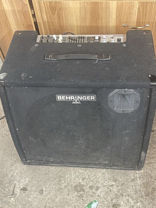 Salut vand boxa activa in stare de functionare in banii sau conbinatii