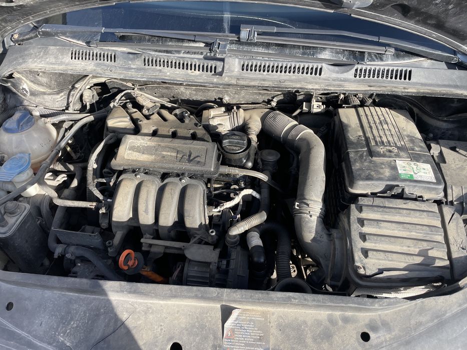 Dezmembrez golf 5 plus