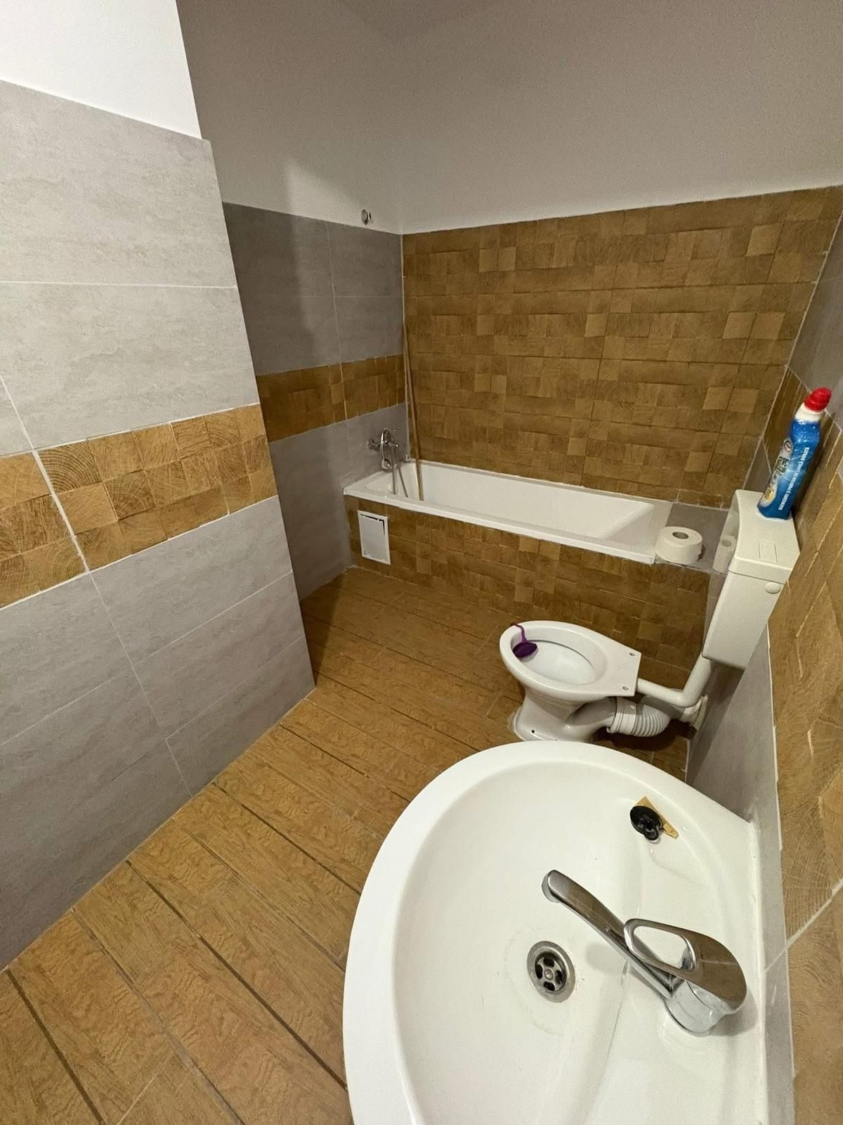 Urgent !De vânzare 2 garsoniere Bragadiru,București, Ilfov