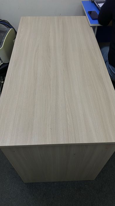 Продам стол для офиса