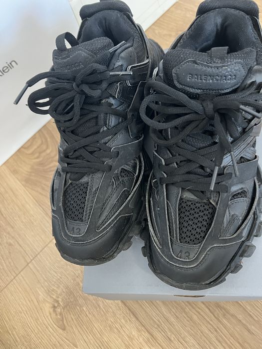 Balenciaga track 44 triple black