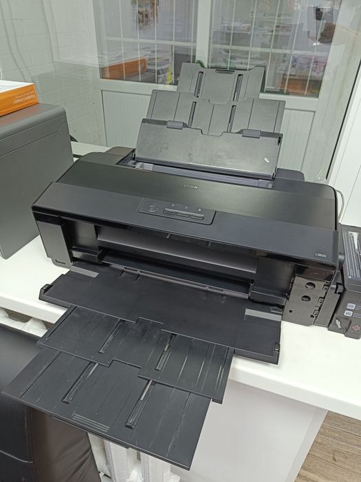 Продам принтер Epson L1800