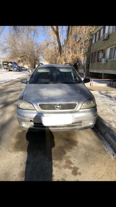 Срочно продам машину Опель Астра