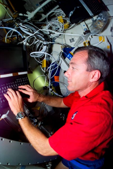 Срочный выезд электрик ремонт электропроводки устранение коротких замы