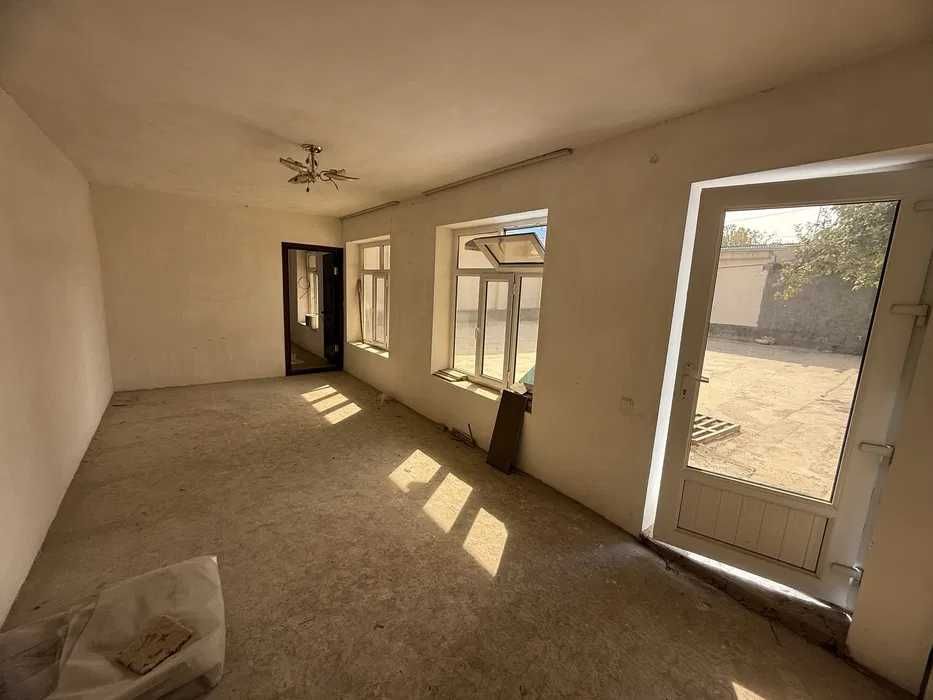 Срочно сдается дом под цех,производство,бизнес.8 комнат,5 сот. Урикзар