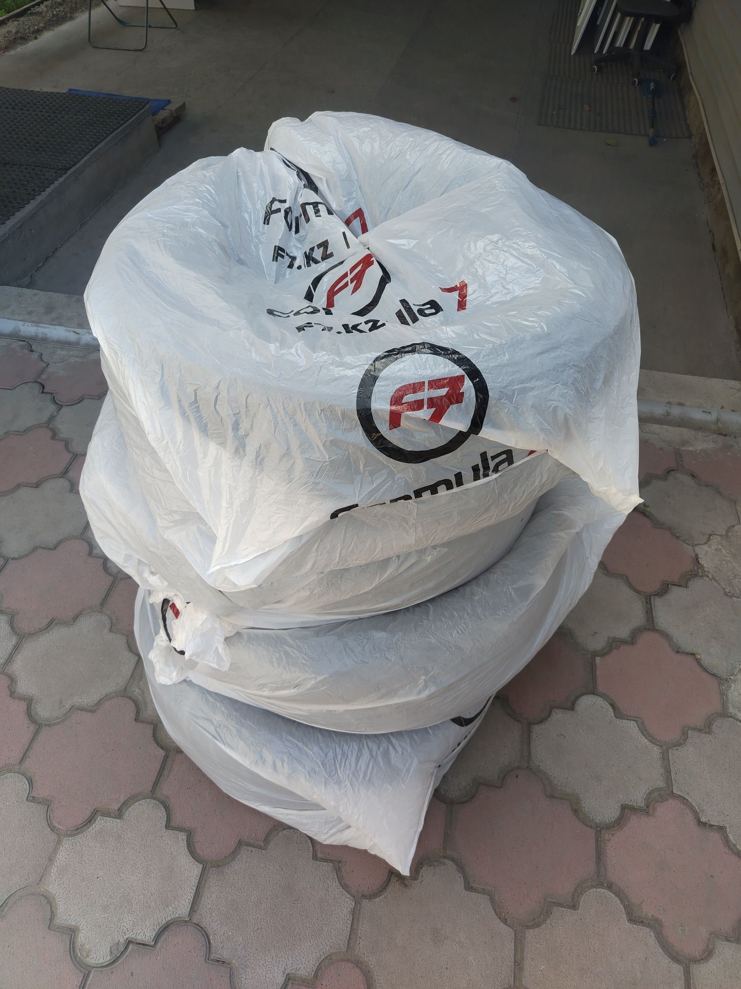 Продам шины б. У.