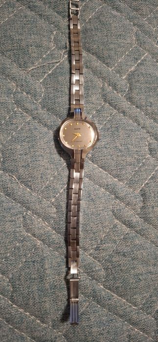 Часы женские наручные Заря