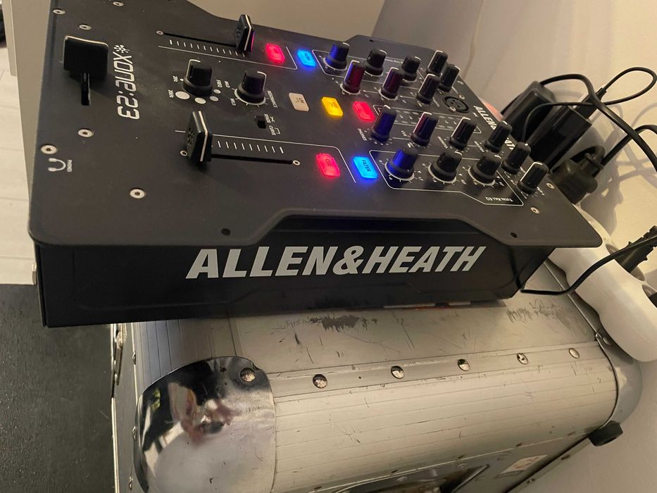 Allen & Heath XONE 23 mixer DJ professional - functioneaza perfect