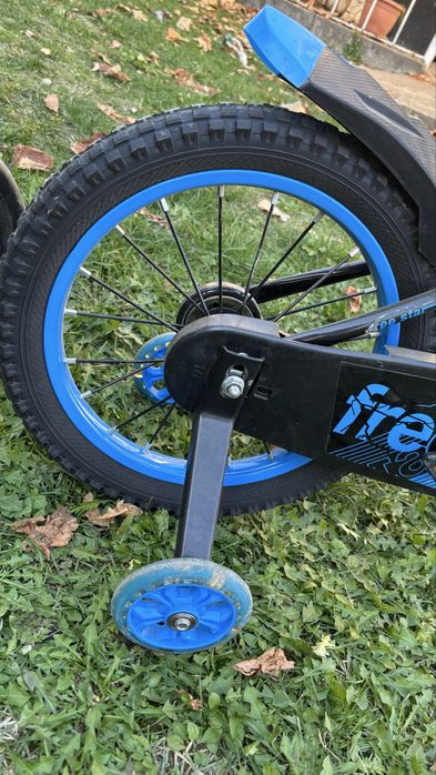 Детско колело с помощни гуми