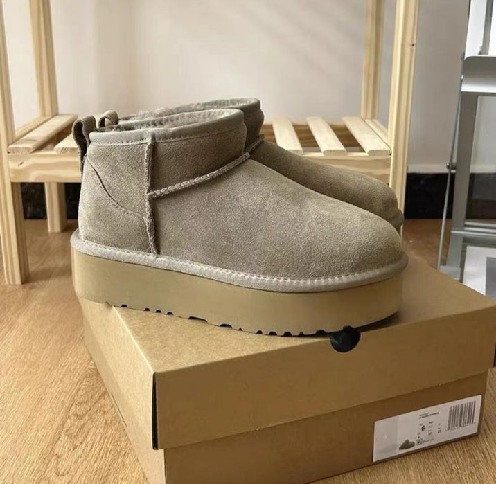 Продам новые угги (натуралка). Размер 40.