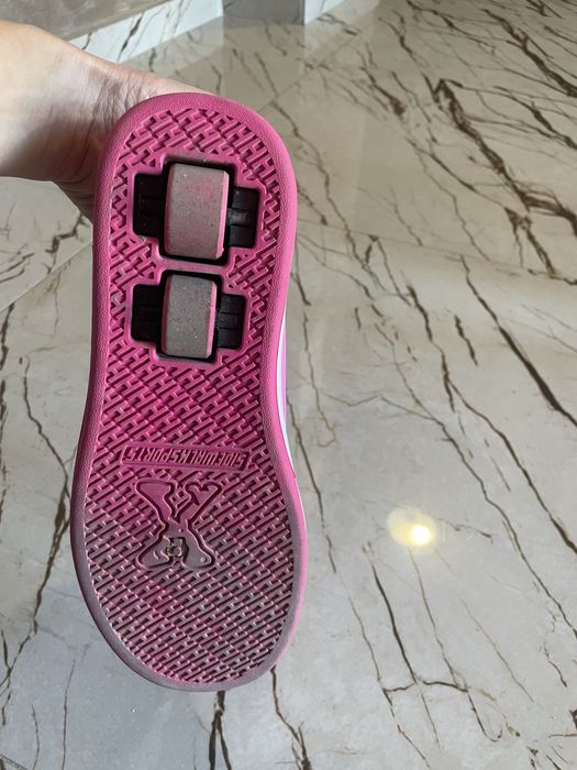 Детски обувки с колелца