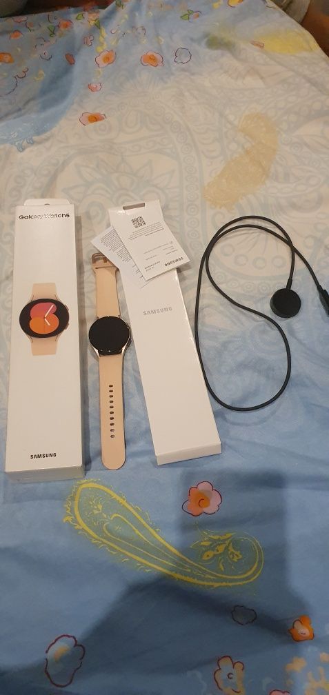 Оригинал часы Samsung Galaxy Watch 5 , 40,45,65 мм, pink gold