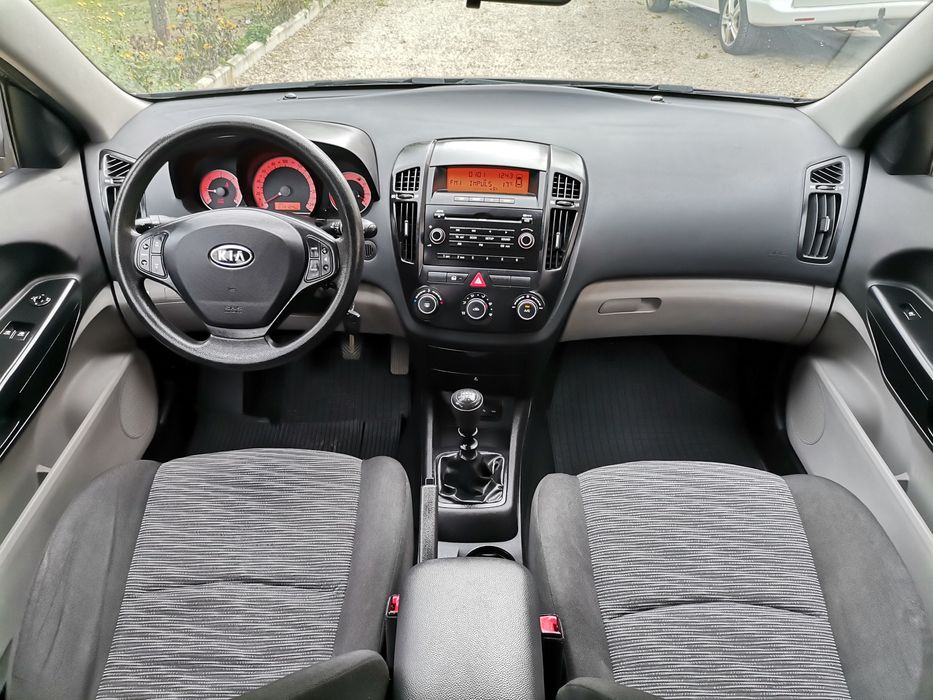 Kia Ceed 1.6 crdi diesel  Euro 4 an 2009 A/C