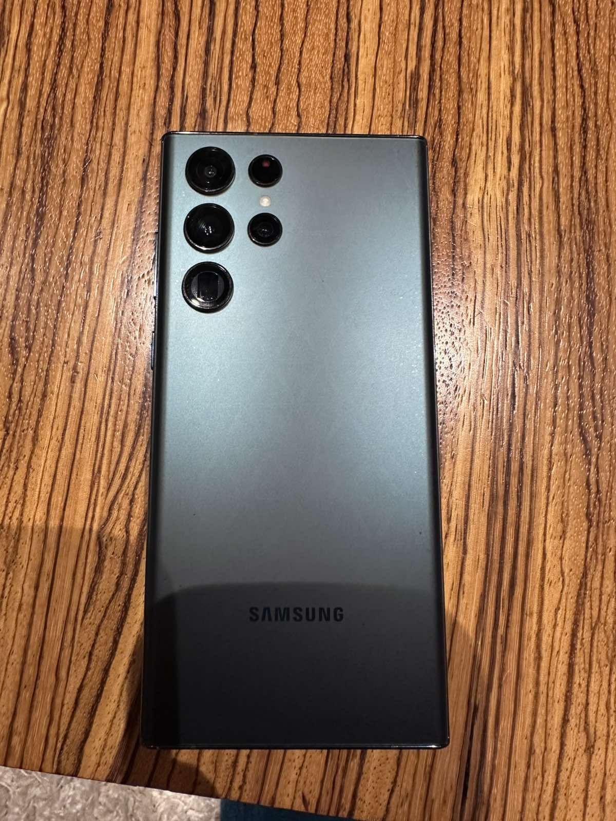 Samsung Galaxy S 22 Ultra
