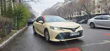 Toyota Camry  Hybrid Uber Black ,bolt premium