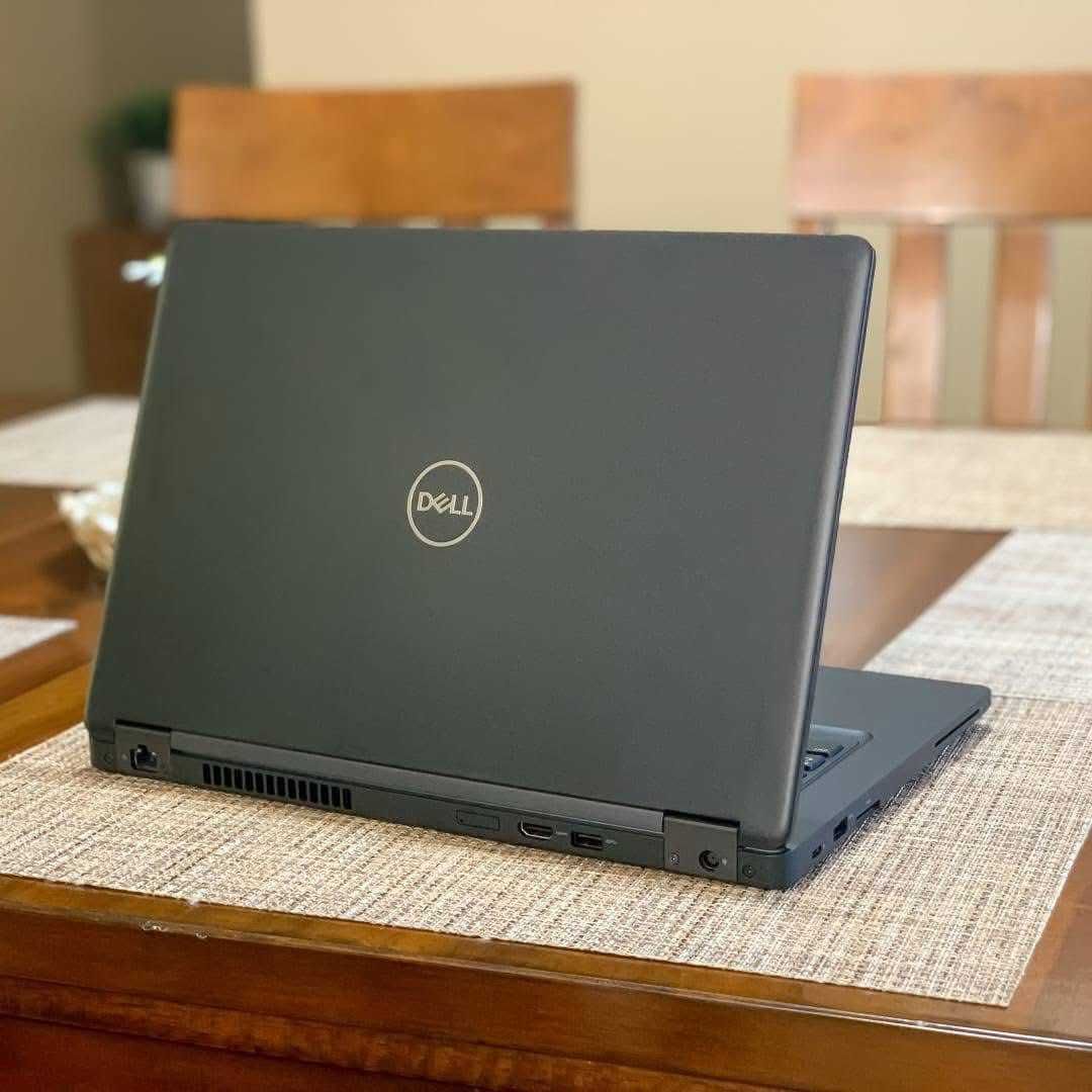 Бизнес Лаптоп Dell Latitude 3380 i3