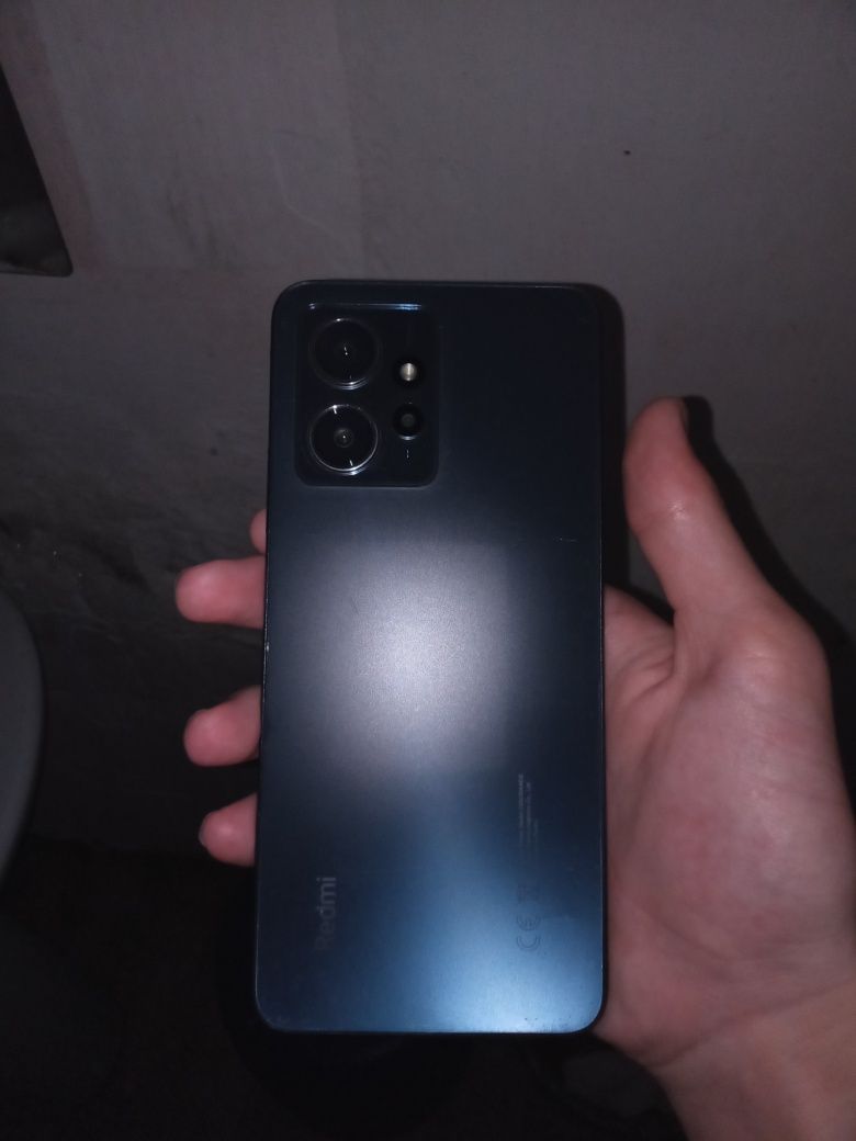 Продам Redmi Note 12