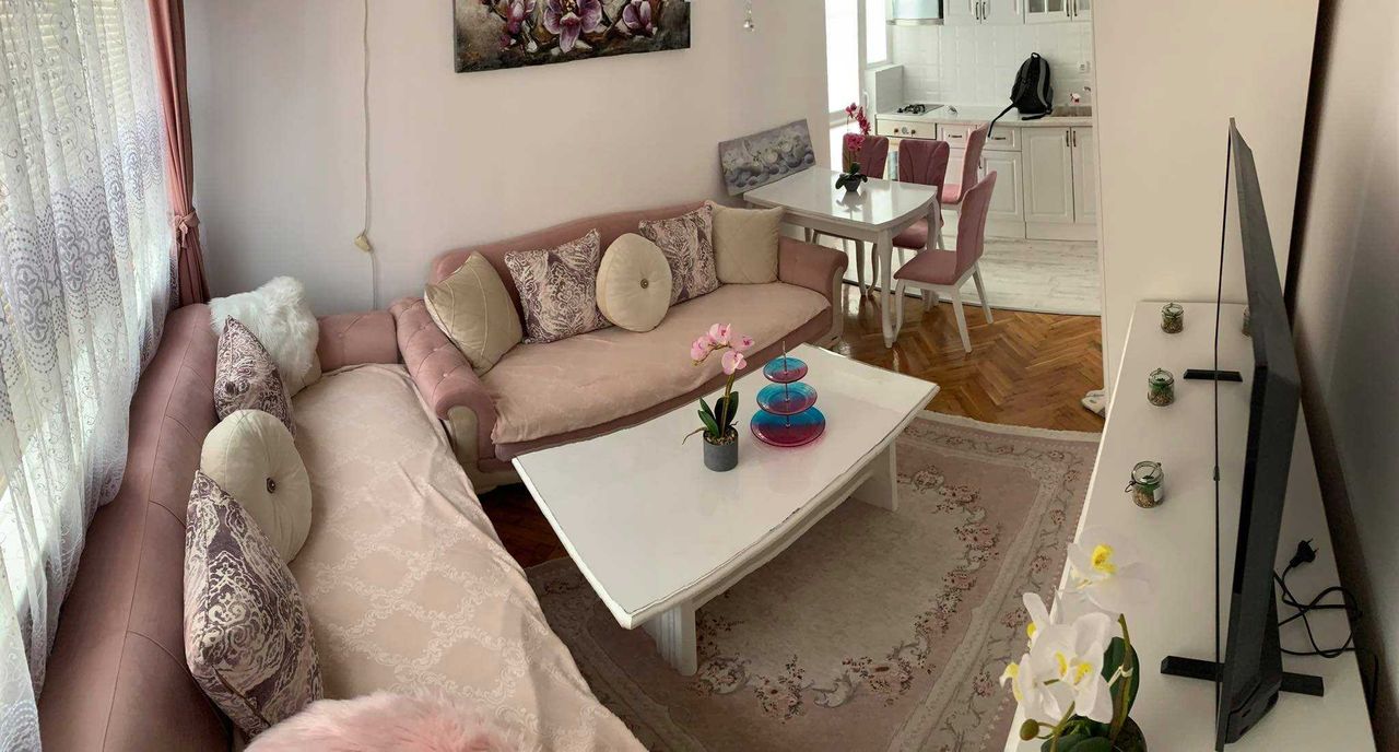 Дава се под наем Двустаен апартамент в Бургас, Зорница - 41 кв.м за 408 € - Снимка #1