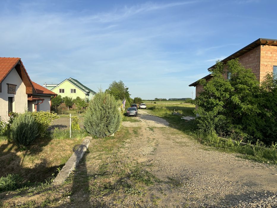 Vand teren in Lazuri