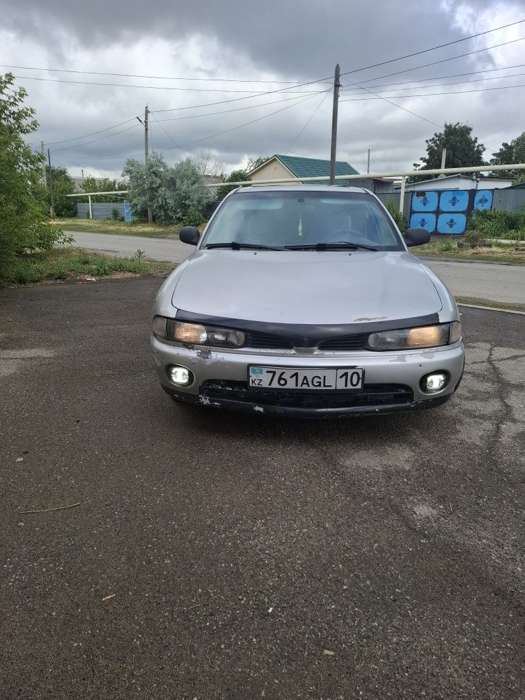 Митсубиси Галант