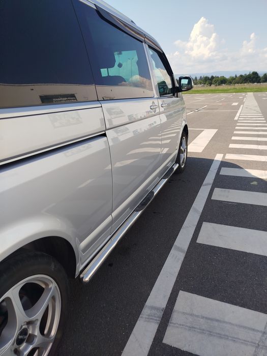 Volkswagen T5 - 5 locuri 2.0 TDI 2011